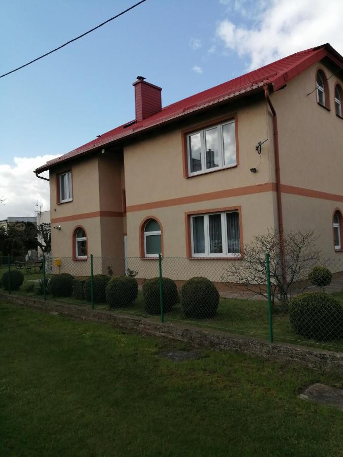 Roza Apartment Zelistrzewo Exterior photo